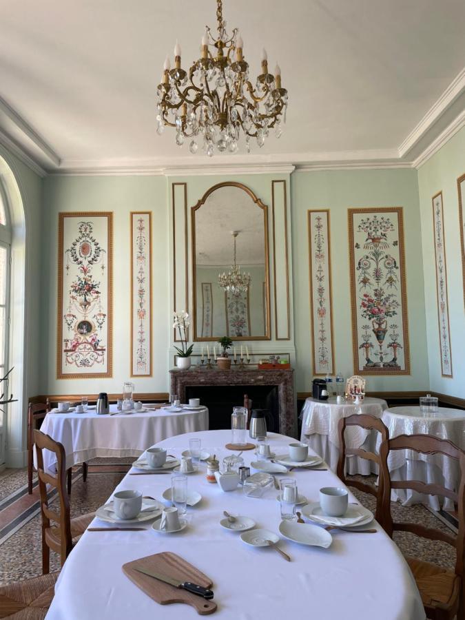 Chateau De Praslins Nogent-sur-Vernisson Esterno foto